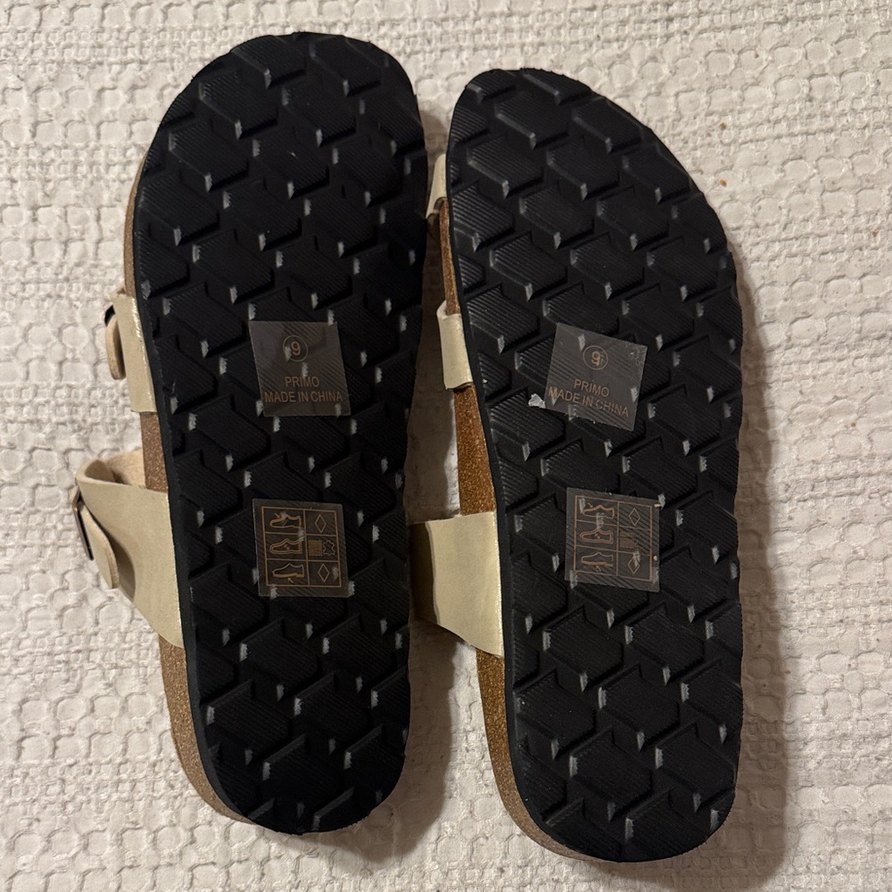 CloudAir Stylish Tan Women Sandals - Picture 5 of 6